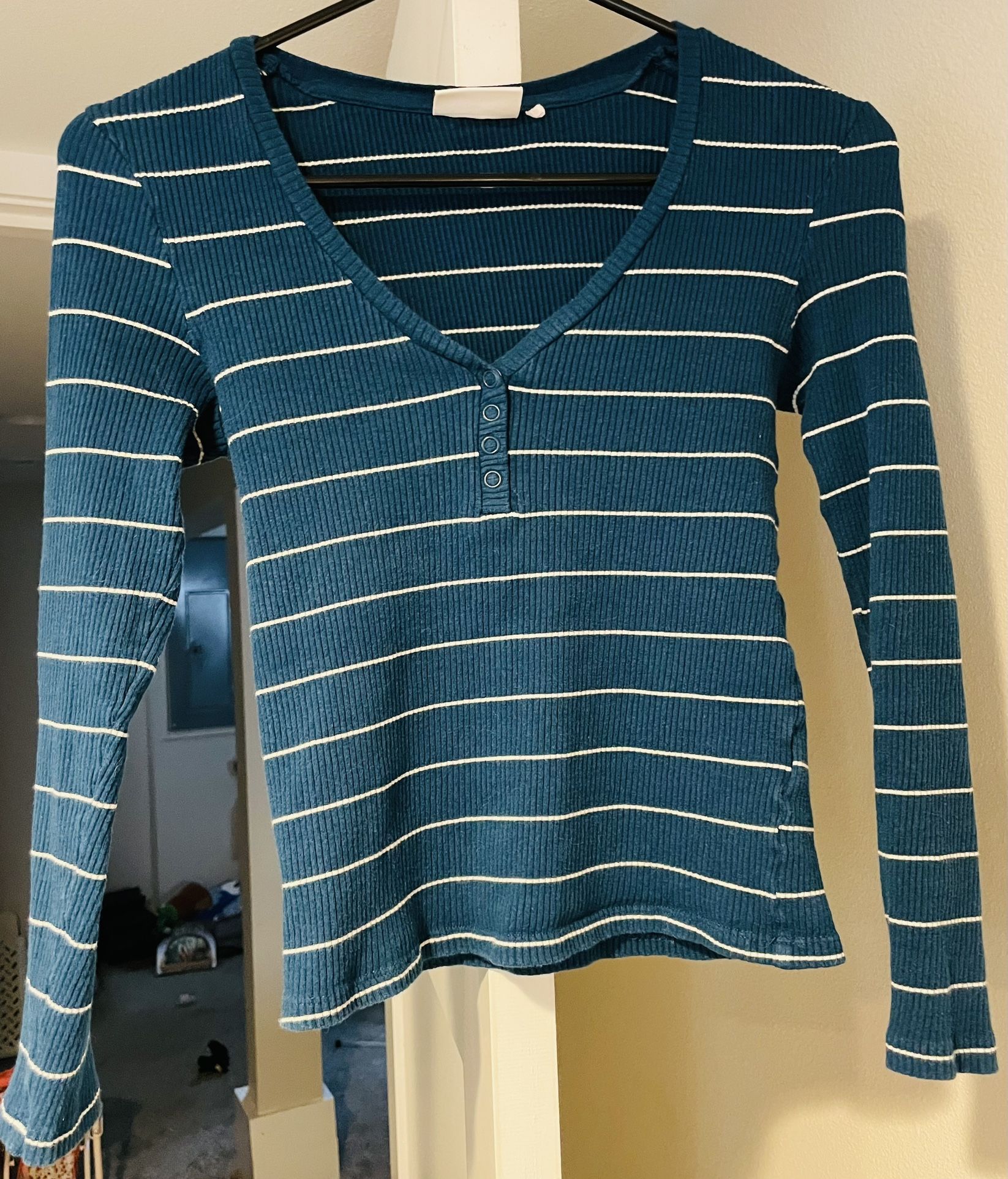 Frank and Oak Henley (size XS)