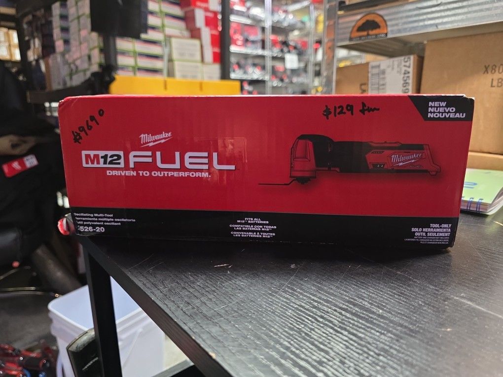 Milwaukee
M12 FUEL 12V Lithium-Ion Cordless Oscillating Multi-Tool (Tool-Only)