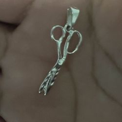 Silver Scissor Pendant 