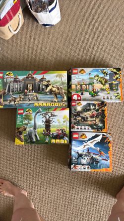 Jurassic Park Lego sets - all pieces in tact.