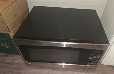 Large 1200 watt microwave