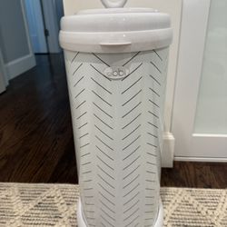 Ubbi Diaper Pail 