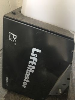 Lift master p3 garage opener with 2 remotes