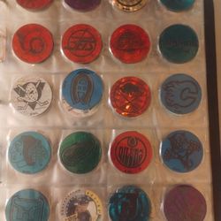 Binder Of Hockey Cards/Pogs