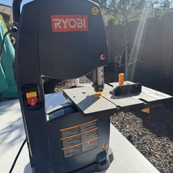Ryobi Table Top Bandsaw