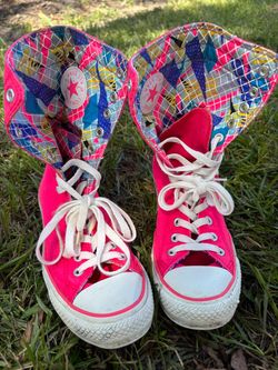 Converse Chuck Taylor All Star Pink Fold Down High Top Sneakers Women’s Size 8 Preowned in good condition Pet & Smoke Free Home. Check photos for an