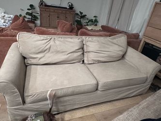 PB Comfort Roll Arm Slipcovered Sofa