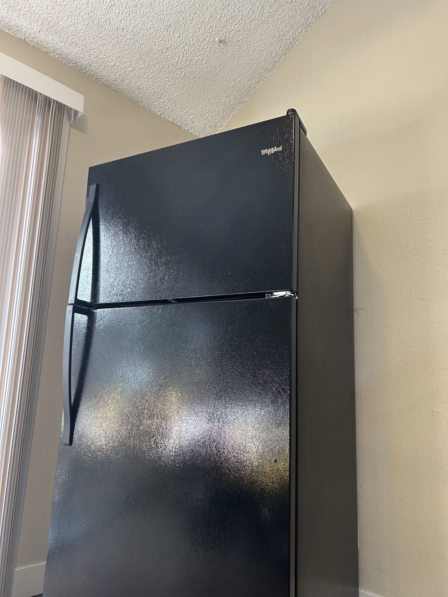 Black Refrigerator/ Gorgeous Fridge/ 💕Garage Fridge Super Spacious