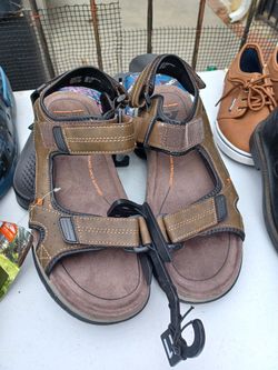 Men's Sandal Size 11