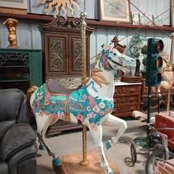 Antique And Vintage Hutches, Sideboards, Buffets, Credenzas, Vanities And Dressers 