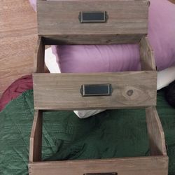 3 Holder To Put Mail And 3 Place Hooks On Side 15 Dollars 