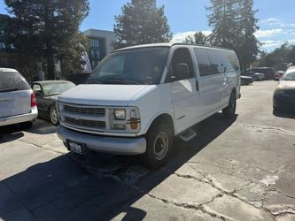 2002 Chevrolet Express 3500 Passenger