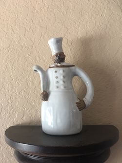 Creamer , pitcher