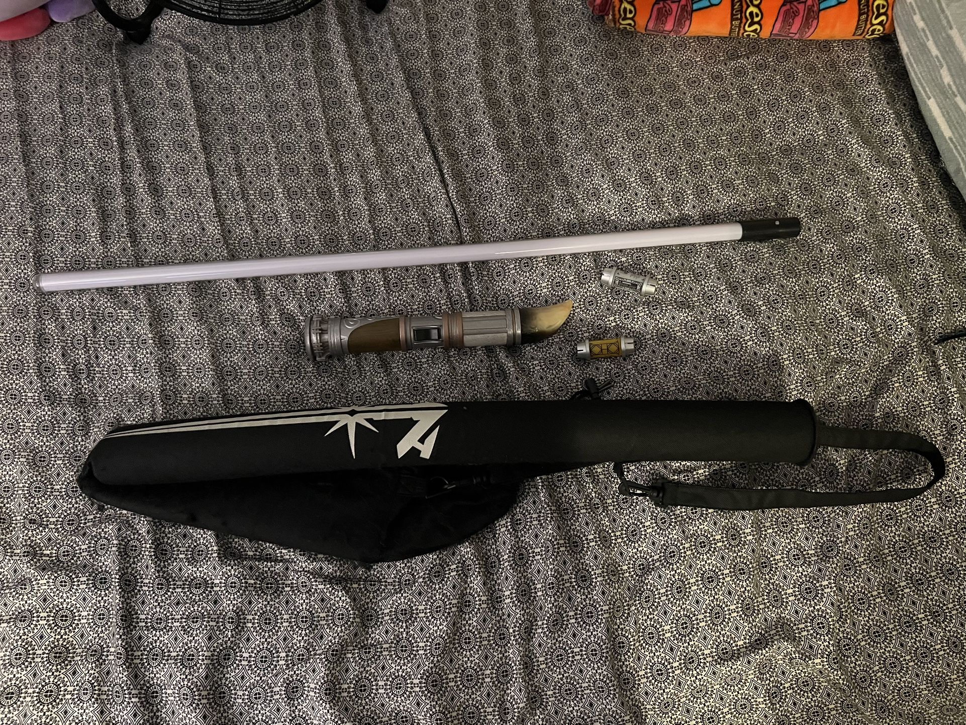 Savi’s Workshop Elemental Nature Lightsaber Star Wars