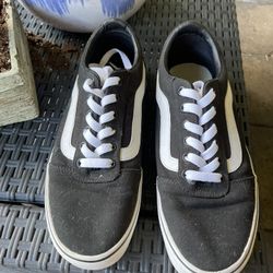 Vans “OLD SKOOL”