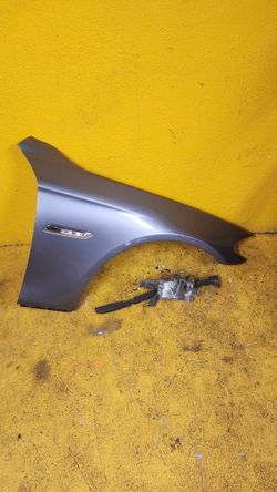 2011-2016 BMW F10 528 535 550 i Xi Front Right Passanger Side Fender Panel