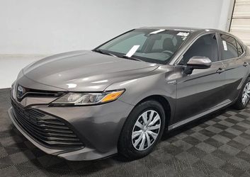 2020 Toyota Camry Hybrid