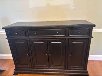 Beautiful black style buffet/sideboard