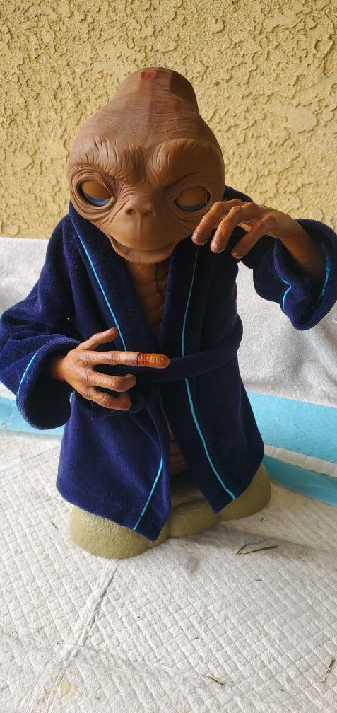 E.T. Interactive Real Friend 20th Anniversary 2001 Toys-R-Us Exclusive