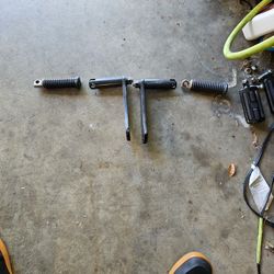 Harley Davidson High Way Pegs For Dyna