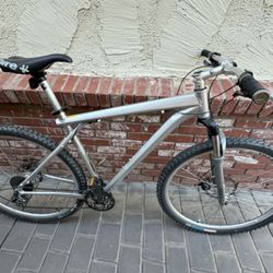 Men’s 29” GT Karakoram XL Mtn Bike