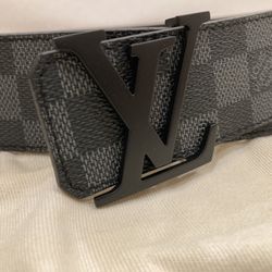 Louis Vuitton Black Square Belt 