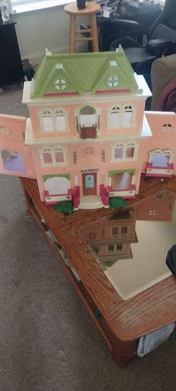 Fisher Price Loving Family Victorian Grand Mansion Dollhouse No Accessories Vtg