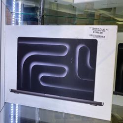 MacBook Pro 14” M3 Pro CPU/18GB RAM/512GB SSD