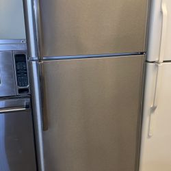 Frigidaire Pro Top. Freezer Refrigerator Apartment Size In Stainless Steel 