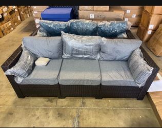3 seat Outdoor Patio sofa already assembled