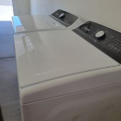 Whirlpool Washer and Dryer - Lightly Used