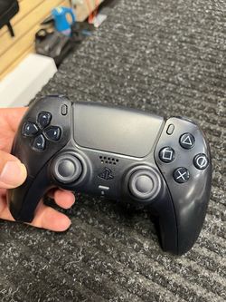 Black ps5 remote controller (3186)