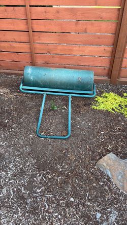 Yard roller