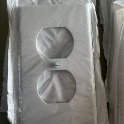 Set Of 9 white 1-gang duplex outlet wall plate