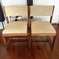 Vintage Wooden Dining Chairs (Set of 2) – Solid Wood, Cushioned Seats