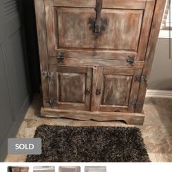 Wine cabinet