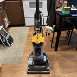 Dyson Vacuum 