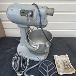 Hobart N50 Commercial Mixer With A 5qt Bowl, Flat Paddle, Spiral Hook & Wire Whisk Works Great $800 FIRM  