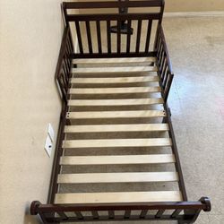 toddler bed frame 