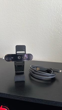 Logitech 4K Pro 4096 x 2160 Webcam