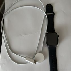 Apple Watch SE 2nd generation (GPS)
