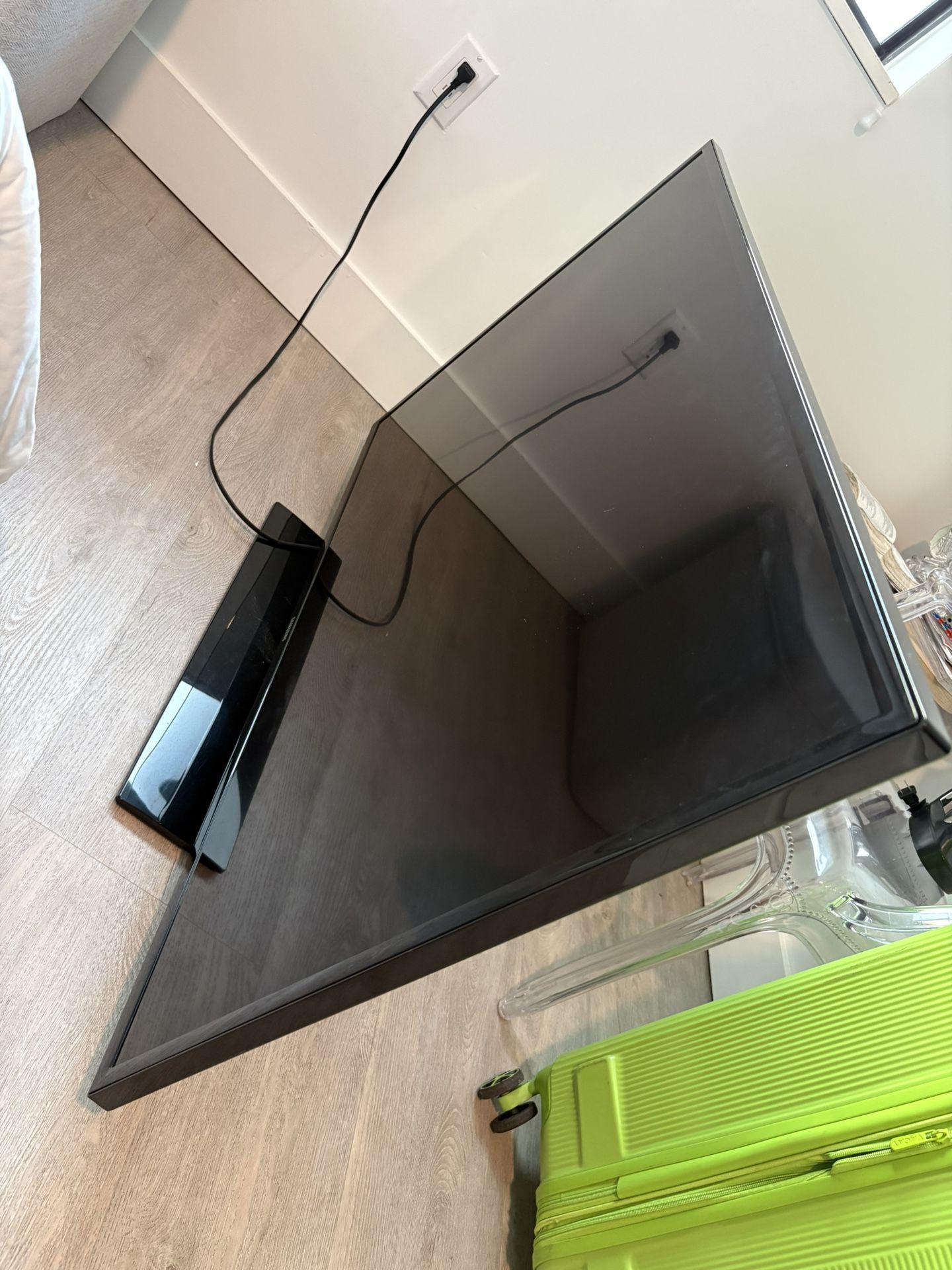 SAMSUNG SMART TV 50” INCHES