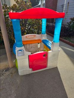 Free - Step2 toddler ball house