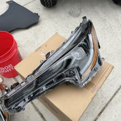 Toyota Corolla Driver Headlight 20-22 