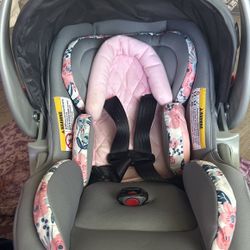 Baby Trend Infant Girl Car seat