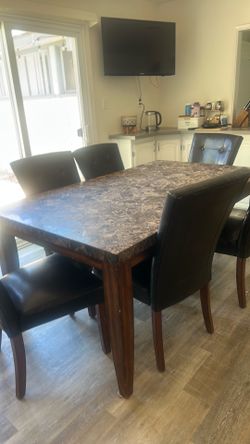Kitchen table