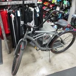 Used Huffy Fairmont 26" Beach Cruiser W/ speedometer