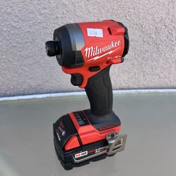 Milwaukee M18 Fuel Cordless 1/4” Hex Impact Driver with 5.0Ah Battery / New