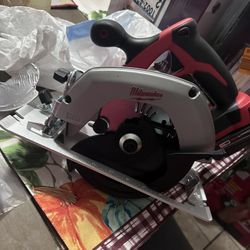 Milwauke Circular Saw 6 1/2  With Battery And Charger New 