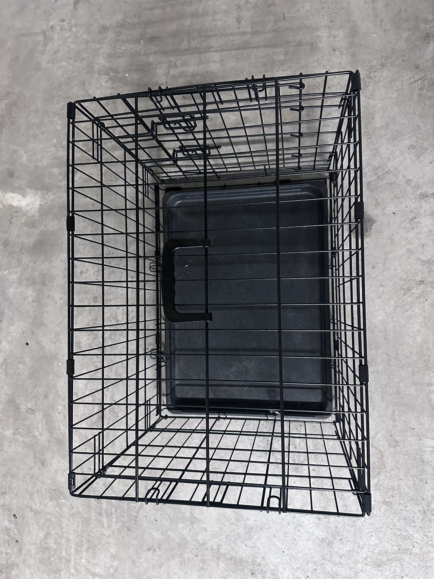 Dog Crate (Dimensions In Description)